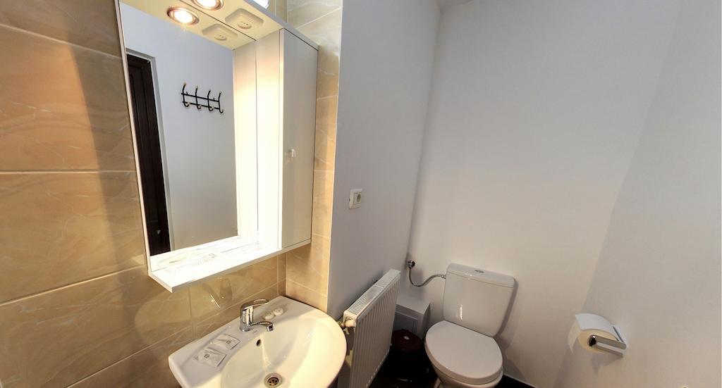 La Storia Guest House Piteşti Værelse billede