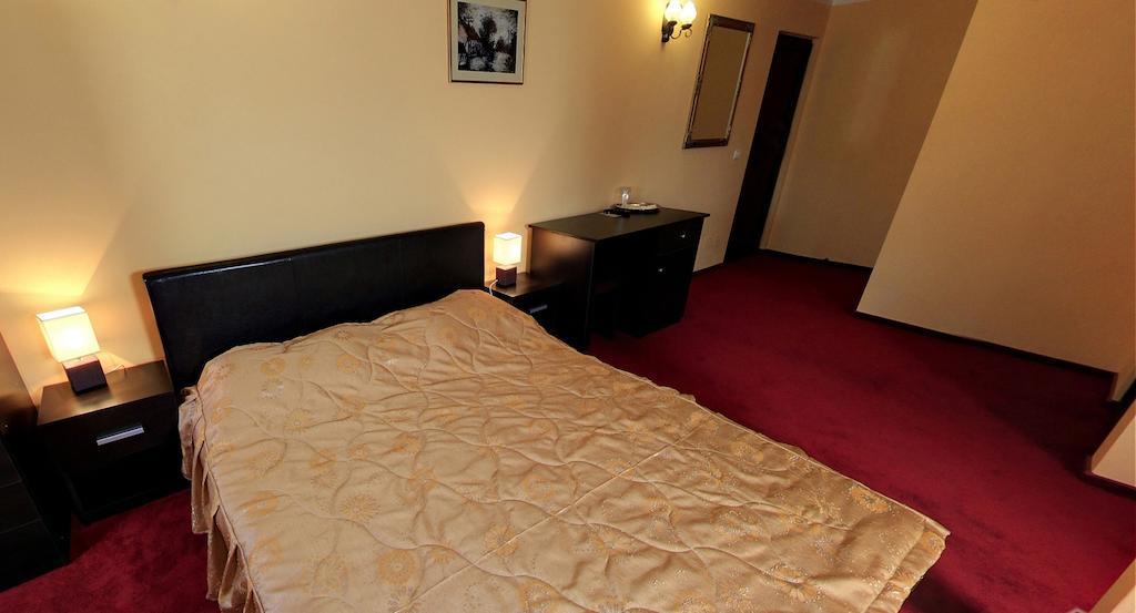La Storia Guest House Piteşti Eksteriør billede