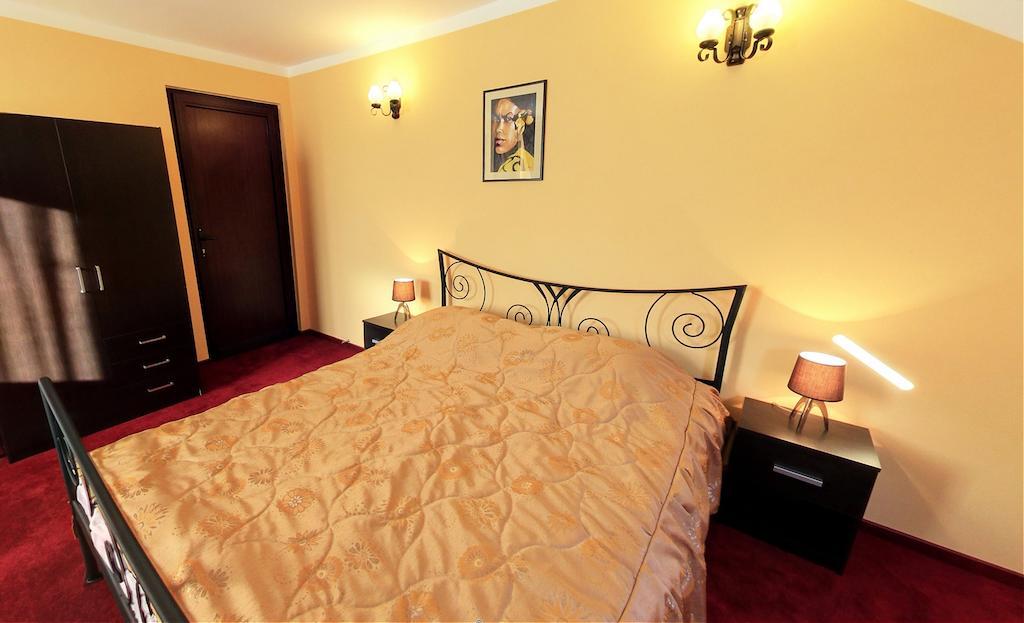 La Storia Guest House Piteşti Eksteriør billede